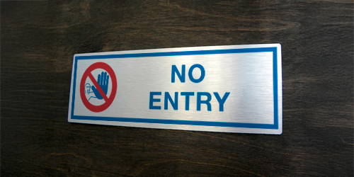 Segnaletica aziendale in lingua straniera